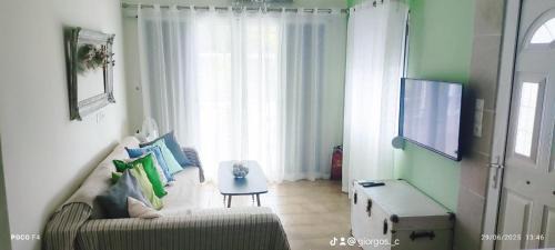 Kontos House | Leodi Place