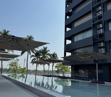 Nong Khai Hotel | LePont Riverfront Resort Nongkhai