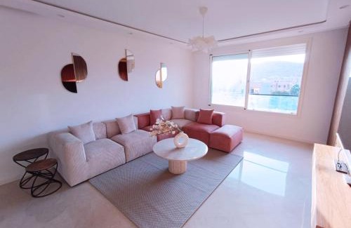 Camp El Ghoul Apartment | Les 3 Collines - Grand appart moderne à Guéliz avec vue et confort premium