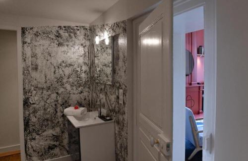 Limoges Apartment | Les Chambres du Cloître, la Pâtissière