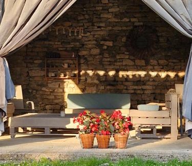 La Rochepot House | LES DIVINES BOURGOGNE