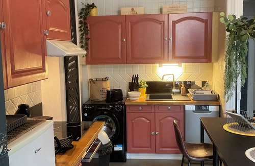 Epernay House | LES LOGES DU THEATRE Complimentary Champagne tasting JACUZZI SAUNA GAME BIKES