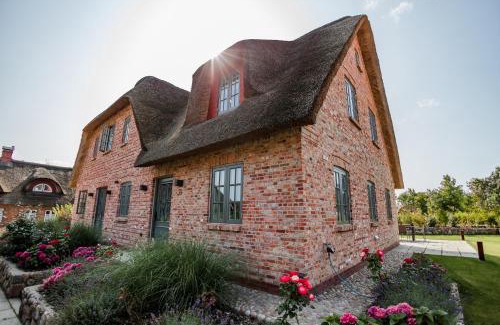 Oldsum House | Letj Ferhaaling