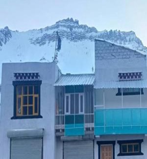 Kaza House | Lhaksam Homestay By StayApart