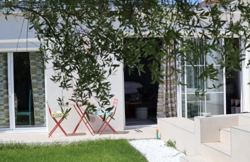 Nantes Nord House | Li li et rose - Suite avec jacuzzi privatif