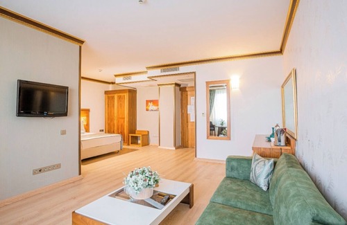 Mezetli Hotel | LİVA HOTEL MERSİN