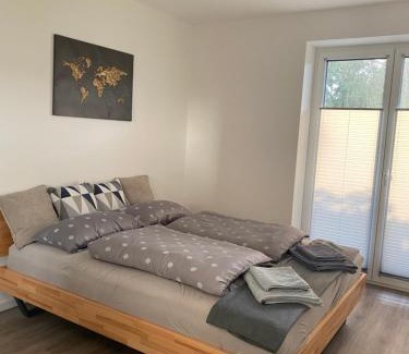 Tarp Apartment | Lichtdurchflutete Ferienwohnung im Erholungsort Tarp