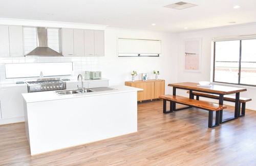 Curlewis House | LIFE ON OCEANIA, WHERE MEMORIES ARE MADE!