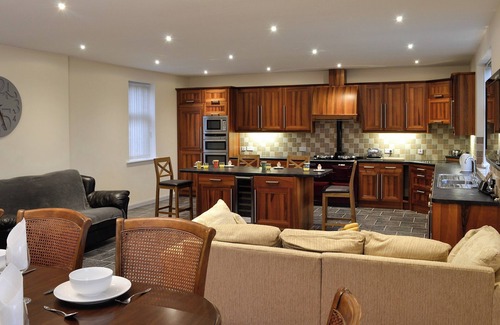 Thornhill Cottage | Liftingstane Farmhouse