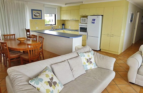 Mooloolaba Apartment | Light and airy with sea views