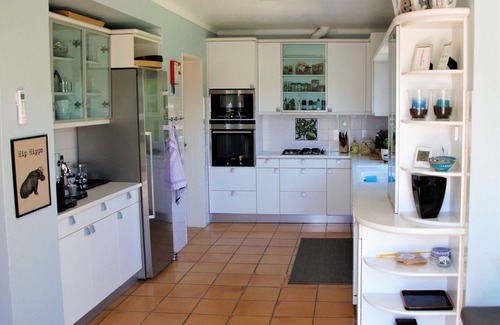 Alcalar Villa | Light-flooded private villa in Portuguese style with a large pool