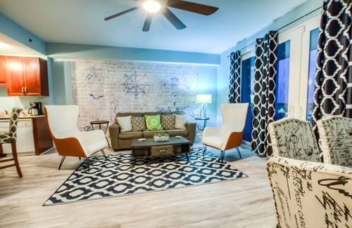 Panama City Beach Condo | Light Fountain Show View, Laketown 735, Spectacular Unit And Amenities