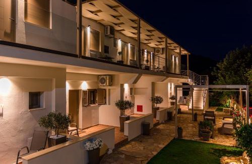 Stoupa Apartment | Lighthouse Apartments