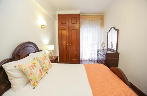 Sao Domingos de Benfica Apartment | Like-home-T4-Bright Benfica Apt-Terrace