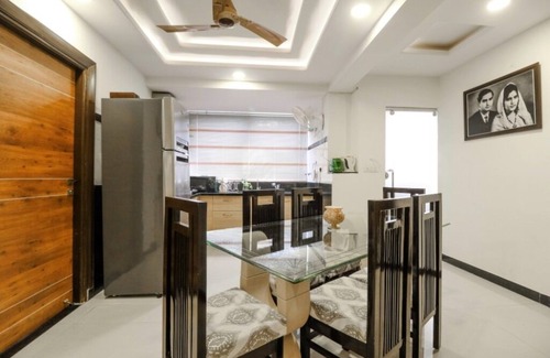 Sindhi Camp Apartment | Lila's Abode Homestay,centrally located,free wi-fi - 02 Rooms