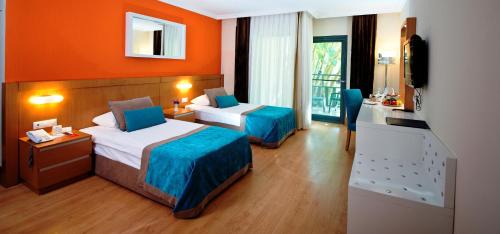 Kiris Resort | Limak Limra Hotel & Resort Kemer - Kids Concept