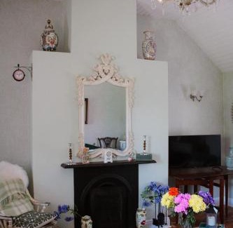 Shanavooneen House | Lime cottage