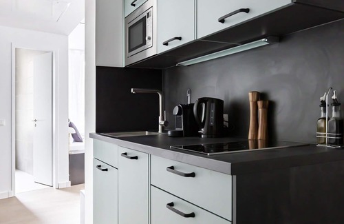 Tempelhof Apartment | Limehome Berlin Luise-Henriette-Str.