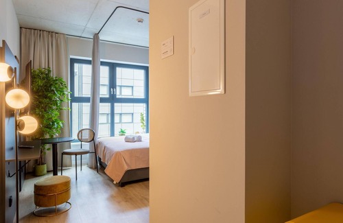 Stadtmitte Apartment | limehome Düsseldorf | Queen Room