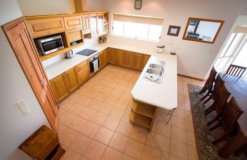 Seymour House | Limestone Ridge River Getaway