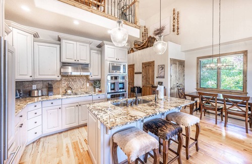 Park City Condo | *Limited Time Offer* 90 Days ‘Til Christmas | Book Now to Save
