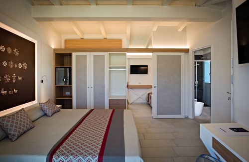 Cala Sinzias Hotel | Limone Beach Resort