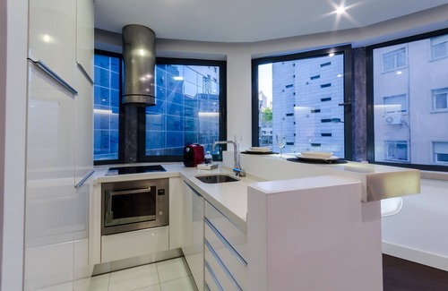 Santo Antonio Apartment | Lisbon Avenue Marquês - Luxury Apartments