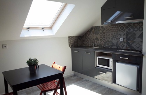 Costa de Caparica Apartment | Lisbon Beach Apartments 5. Studio, beach 5 minutes, free wifi.