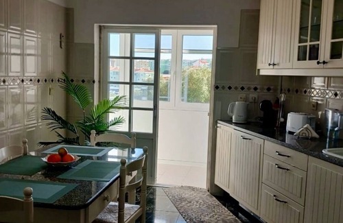 Arrentela Apartment | Lisbon Oasis - Spacious 2-level apartment at a great location to explore Lisbon