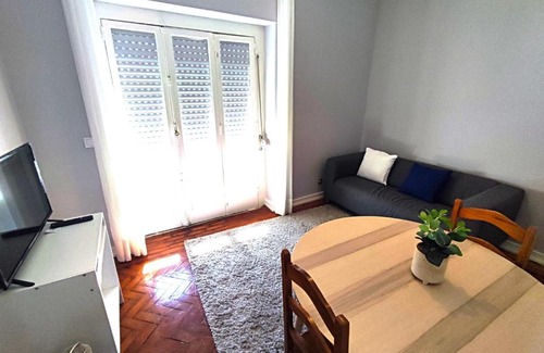 Reboleira Apartment | Lisbon traditional T2 with balcony in Damaia, Lisbon