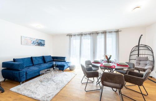 Sudliche Innenstadt Apartment | Lit Living: Luxus - Box Spring - Parking - Terrace