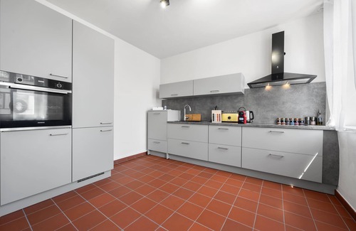 Gruenstadt Apartment | LiT LiVING: The big Luxus - Perfekt für Gruppen