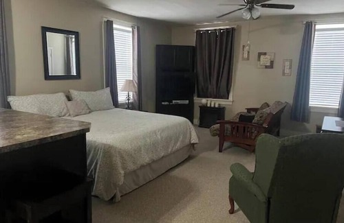 Boonville Apartment | Little Boonville Apartment