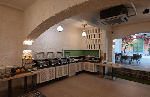 Kanpur Hotel | Little Chef Hotel