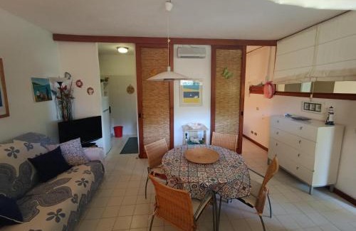 Portisco House | Little Emerald House