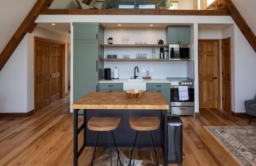 Gatlinburg House | Little Fox Hideaway - New A-Frame, Stunning Mountain Views