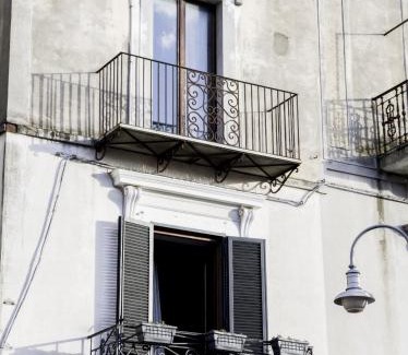 Melfi Apartment | Little House AURORA