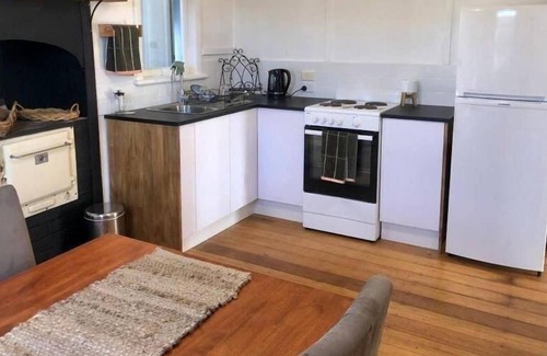 Dunkeld House | Little House on Parker