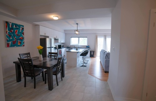 Townsend House | Little Lake House in Townsend