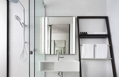 Capital Hill Hotel | Little National Hotel Canberra