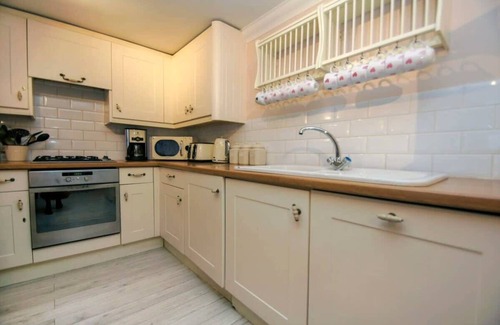 Brighton House | Little Paris | Parking | by Brighton Holiday Lets