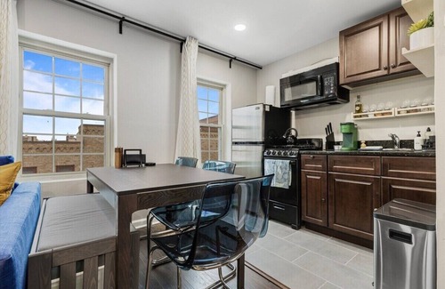 Little Italy Apartment | Little Penthouse in Little Italy /Inner Harbor