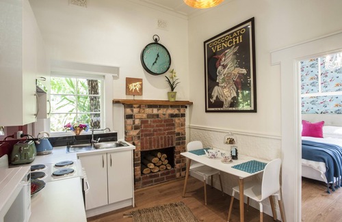 Tecoma Cottage | Little Violet - This beautifully recrafted cottage for 1 couple has been styled for you by an interior decorator.