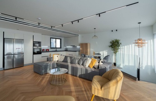 Psirri Apartment | LIV Athinum 1 - Luxury Penthouse Apartment 5B