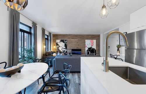 Plateau Mont Royal Apartment | Liv MTL - Urban