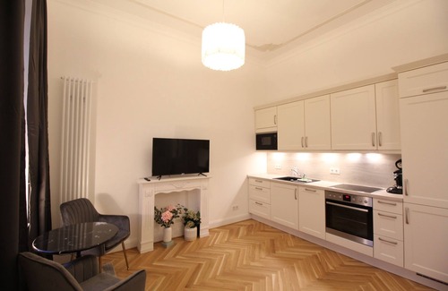 Innere Neustadt Apartment | Living in the palace - Optimal location in Dresden