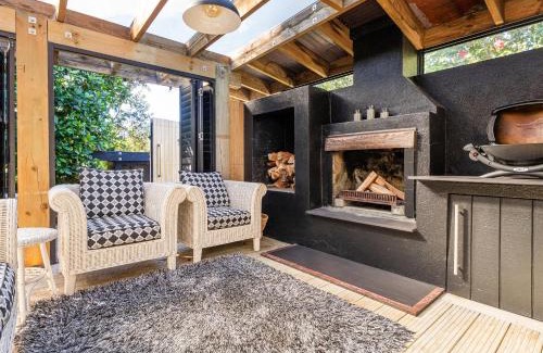 Matarangi House | Living The Dream - Matarangi Holiday Home