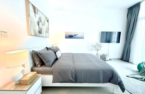 Jabal Ali 2 Apartment | LivWithUs-Studio in One BR Setup, Dubai Marina