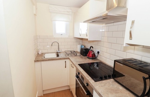 Llangefni Apartment | LLAIN MAI, pet friendly, country holiday cottage in Llangefni