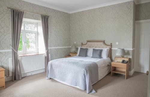 Pontypridd House | Llechwen Hall